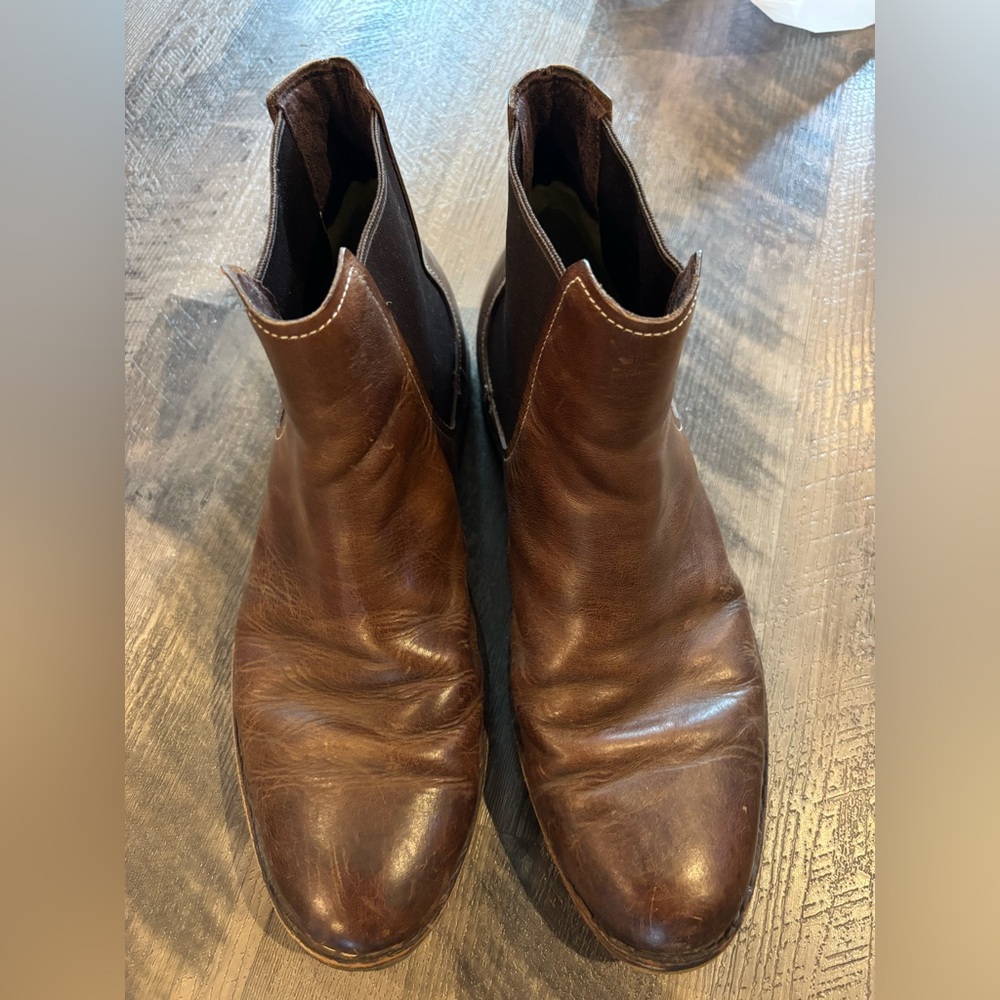 Cole Hann Chelsea Boot Brown Leather. Size XL